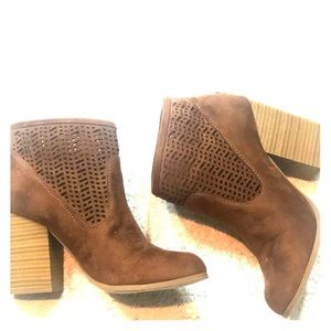 Ankle boots